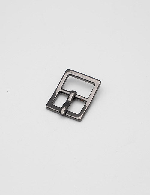 The YIPAI Buckles product is a metallic, rectangular belt buckle with a central prong, shown against a plain white background.