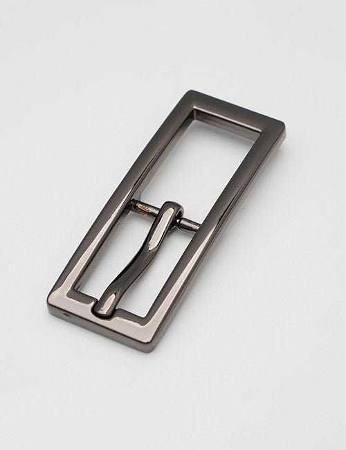 The YIPAI Buckles product features a rectangular metallic design with rounded edges and a central prong, displayed against a plain white background.