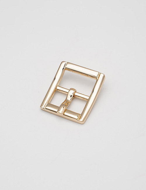 The YIPAI Buckles product is a shiny, gold-colored, square metal belt buckle with a central prong, displayed on a plain light gray background.