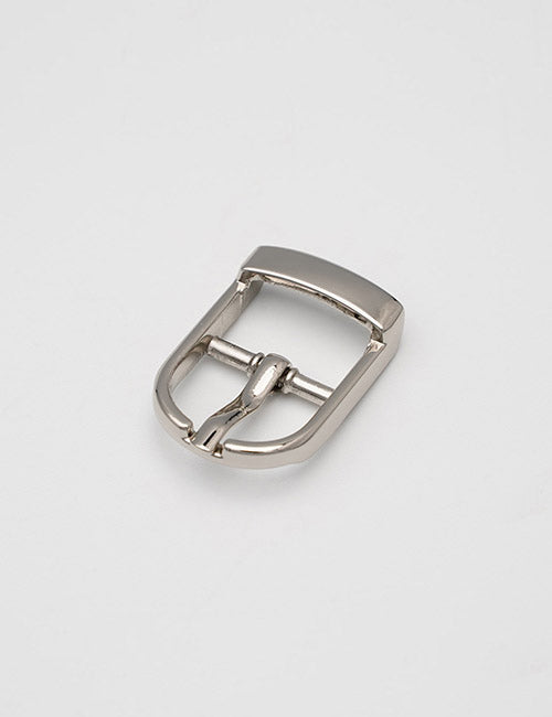 The YIPAI Buckles product is a shiny silver metal belt buckle featuring a simple, rounded rectangular design, displayed on a plain light gray background.