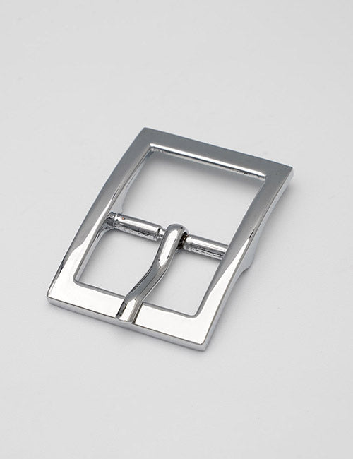 The YIPAI Buckles product is a shiny, rectangular silver belt buckle with rounded edges and a central prong, displayed on a plain light gray background.