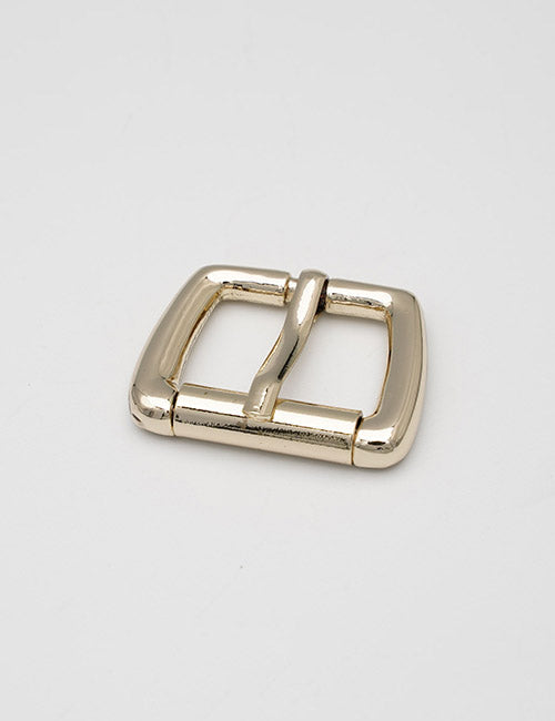 The YIPAI Buckles product features a shiny, rectangular gold belt buckle with rounded edges and a central prong, shown on a plain light grey background.