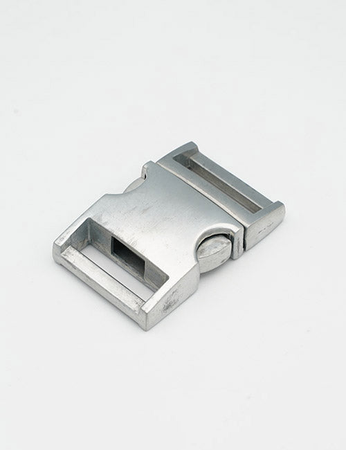 A YIPAI Buckles metal side-release buckle with a rectangular design is shown on a white background, featuring two strap slots and a central locking mechanism.