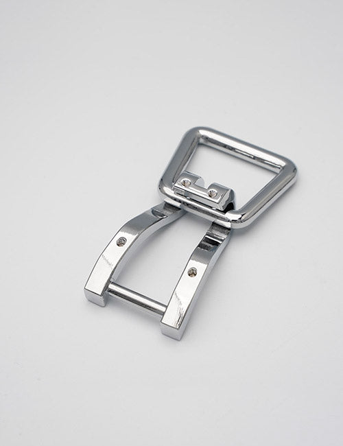 A shiny silver YIPAI Handles belt buckle with a rectangular frame and two prongs is displayed on a plain light gray background.