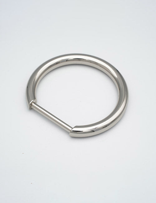 The YIPAI Rings & Slides is a silver metal circular keyring with a small gap, designed for holding keys, shown on a plain white background.
