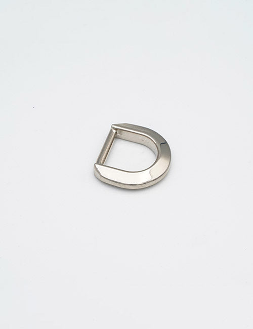 A single YIPAI Rings & Slides silver metal D-ring buckle is displayed on a plain white background.