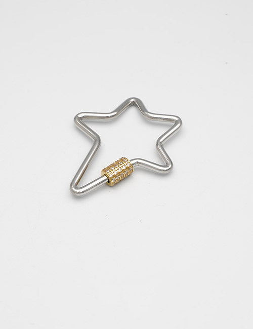 A YIPAI Rings & Slides silver star-shaped metal keyring featuring a gold textured cylindrical accent, displayed on a plain white background.