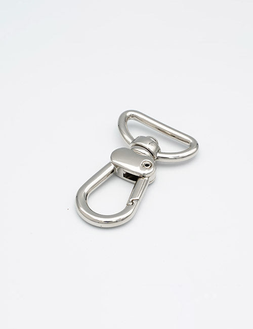 The YIPAI Snap Hooks are silver metal swivel snap hook clasps, shown against a plain white background.