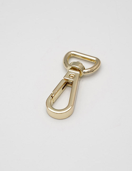The YIPAI Snap Hooks feature a shiny gold swivel clasp with a spring-loaded gate, shown against a plain white background.