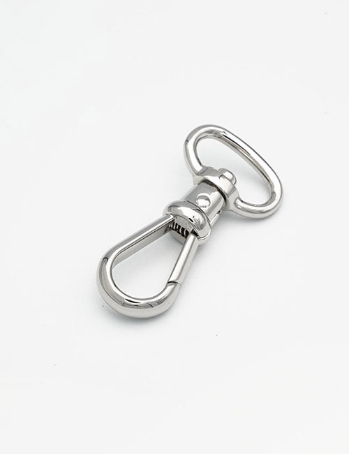 The YIPAI Snap Hooks feature a shiny silver metal swivel design with a spring-loaded clasp, shown on a plain white background.