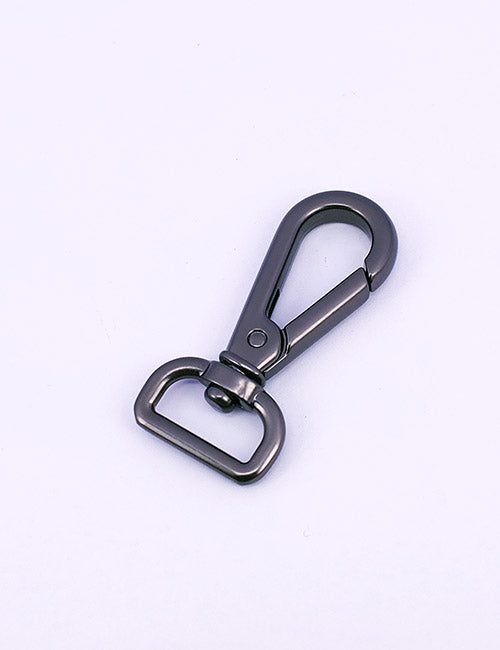 The YIPAI Snap Hooks feature a metallic swivel design with a spring-loaded clasp and rectangular base, shown against a plain white background.